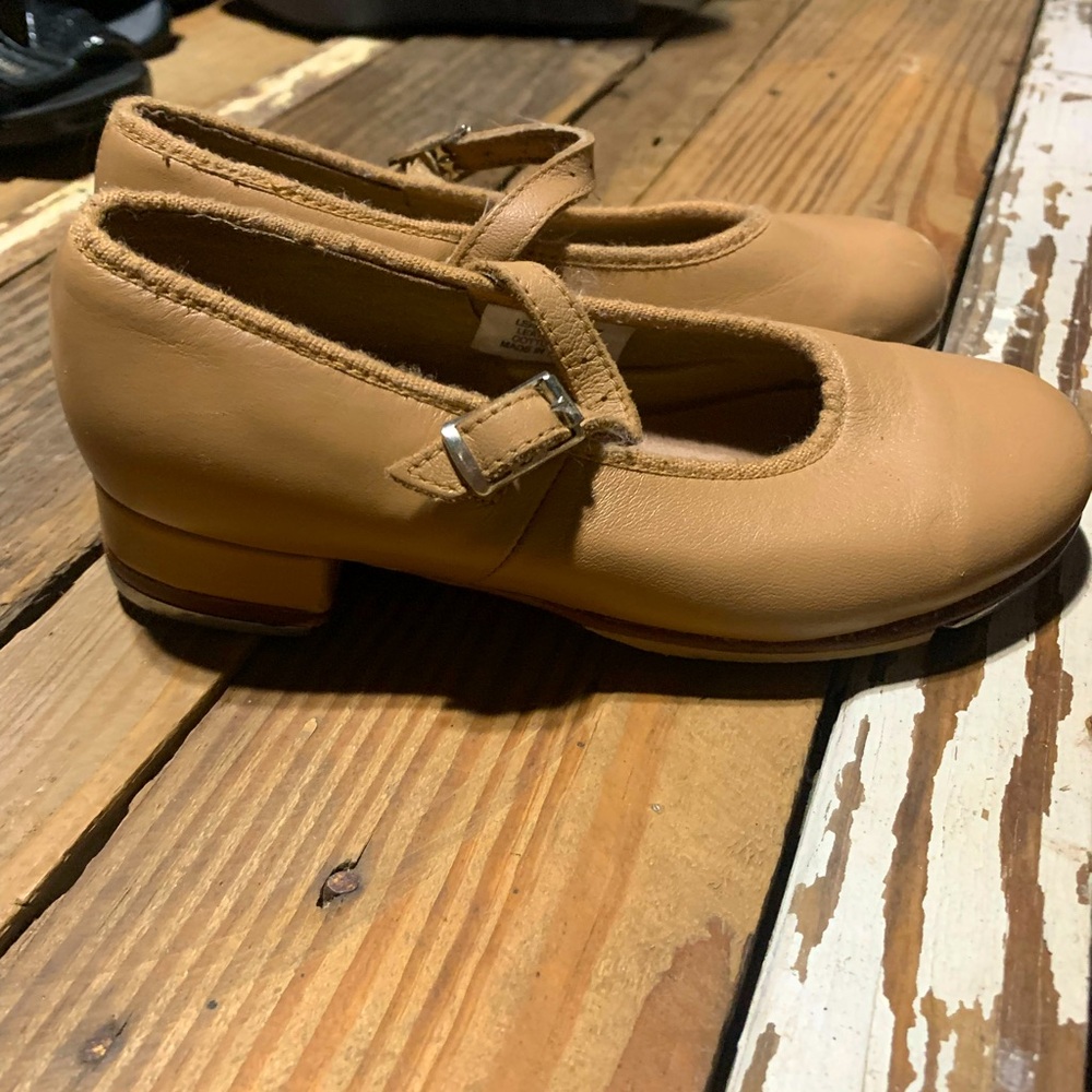 Toddler tap shoes